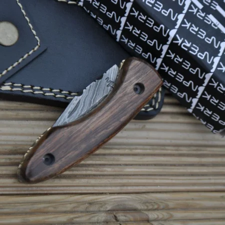Handmade Damascus Pocket Knife – Beautiful Folding Knife